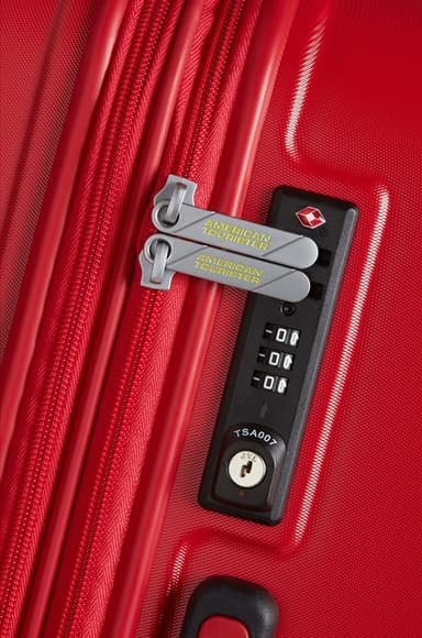 American Tourister 76 L Expand Spinner resväska (röd)