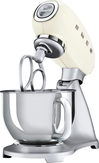 Smeg köksmaskin SMF02CREU (kräm)