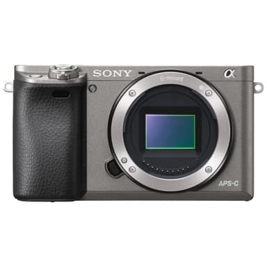 Sony Alpha A6000 systemkamera + 16-50 mm objektiv (grå) Sony Alpha A6000 systemkamera + 16-50 mm objektiv (grå)