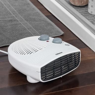 Bärbart värmeelement tristar ka5046 1800-2000w vit svart