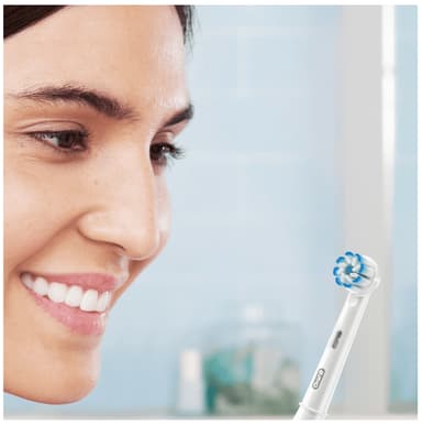 Oral-B Pro-2 2200S eltandborste (blå/vit)