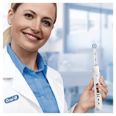 Oral-B Junior D501 Minnie Mouse eltandborste för barn
