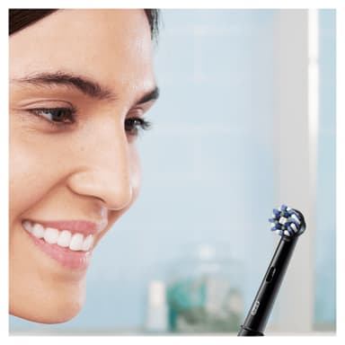 Oral-B Pro-2 2400N eltandborste (svart)