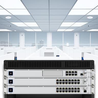 Ubiquiti UniFi 24 Port PoE Gigabit switch