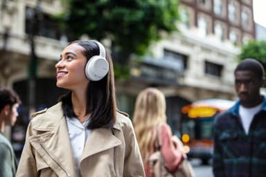 Sony WH-CH710 trådlösa around-ear hörlurar (vit)