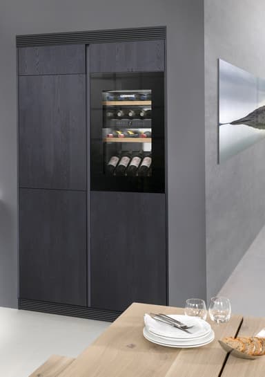 Liebherr Vindor vinkyl EWTgb 1683-20 001 (glas svart)