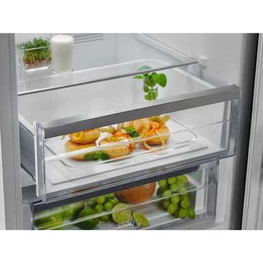 Electrolux Kombiskåp LNT7ME32M1 (Matt svart)