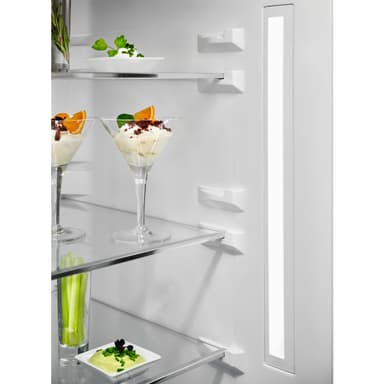 Electrolux  kyl/frys LNT7MD32X2 (Grå)