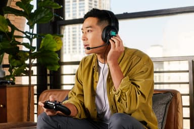 JBL Quantum 400 headset för gaming