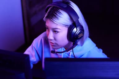 JBL Quantum 400 headset för gaming