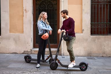 Ninebot by Segway KickScooter elscooter E22E