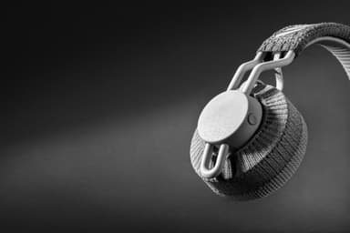 Adidas RPT-01 trådlöasa on-ear hörlurar (ljusgrå)