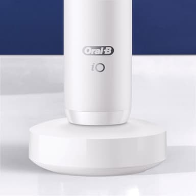 Oral-B iO7 eltandborste IO7WH (vit)