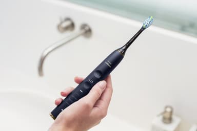 Philips Sonicare DiamondClean eltandborste HX9954/53 Philips Sonicare DiamondClean eltandborste HX9954/53