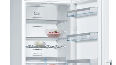 Bosch Serie 4 Kyl/Frys KGN367WEQ (vit)