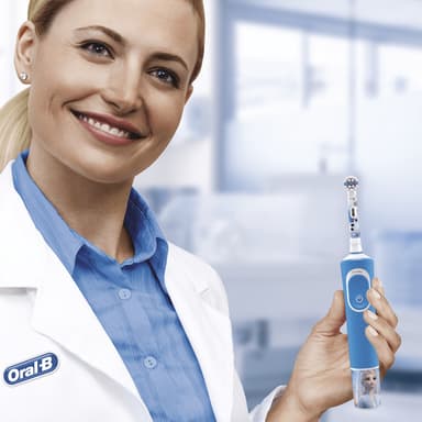Oral-B Vitality 100 Frozen eltandborste barn gåvoset 309512