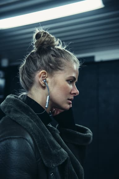Jays a-Six trådlösa in-ear hörlurar (grå/silver)