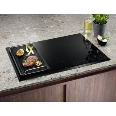 Electrolux Serie 700 Induktionshäll HHB850FBK (80cm)