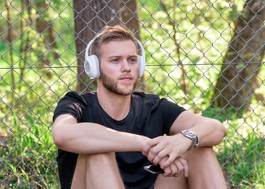Koss BT539i trådlösa on-ear hörlurar (Vit)