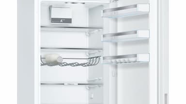 Bosch Serie 6 Kyl/Frys KGE39AWCA (vit)