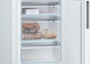 Bosch Serie 6 Kyl/Frys KGE39AWCA (vit)
