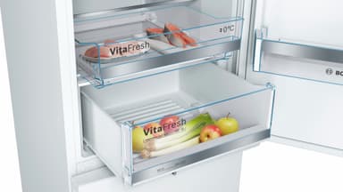 Bosch Serie 6 Kyl/Frys KGE39AWCA (vit)
