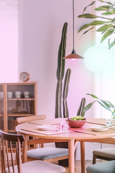 LIFX Mini Smart RGB LE-lampa (E27) LIFX Mini Smart RGB LE-lampa (E27)