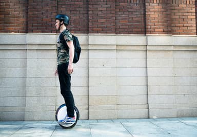 Ninebot by Segway ONE S2 (svart/vit)