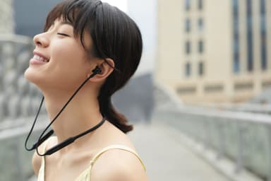 Huawei FreeLace trådlösa in-ear hörlurar (grafitsvart)