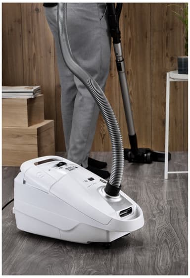 OBH Nordica Silence Force dammsugare 2211400668 (vit)