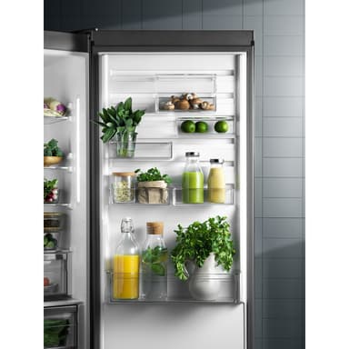 Electrolux Serie 800 Kylskåp LRC9ME38W4 (vit)
