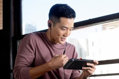 JBL Quantum 50 in-ear headset för gaming (svart)