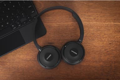 Koss BT330i trådlösa on-ear hörlurar (svart)