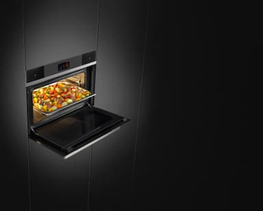 Smeg Linea kompakt inbyggnadsugn med ånga SF4104WVCPN (svart)