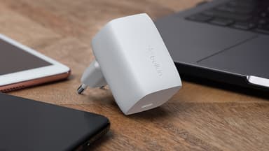 Belkin BOOST CHARGE Pro 60W GaN USB-C väggladdare (vit)