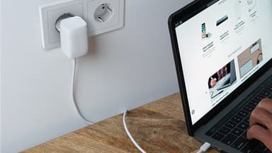 Belkin BOOST CHARGE Pro 60W GaN USB-C väggladdare (vit)