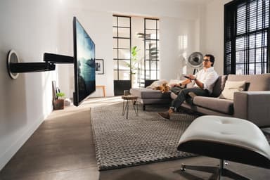 Vogels Next 7355 MotionMount väggfäste