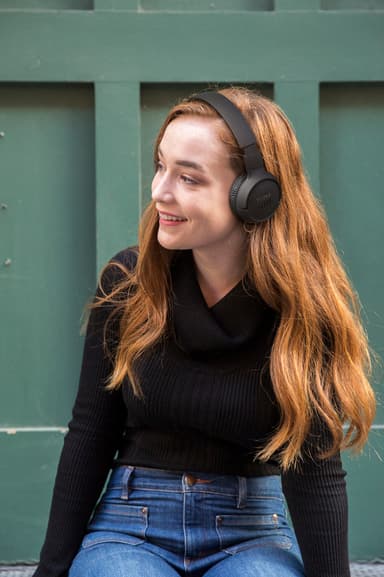 JBL Tune 510BT trådlösa on-ear hörlurar (svart)