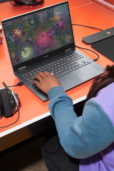 HP Omen 15 R5-5/16/1000/3060/144Hz 15.6" bärbar dator gaming