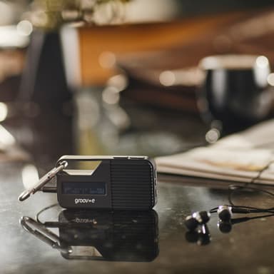 Gloov-e Rio bärbar DAB+/FM-radio