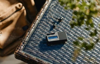 Gloov-e Rio bärbar DAB+/FM-radio