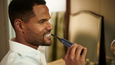 Philips Sonicare Prestige 9900 eltandborste HX999212 (blå)