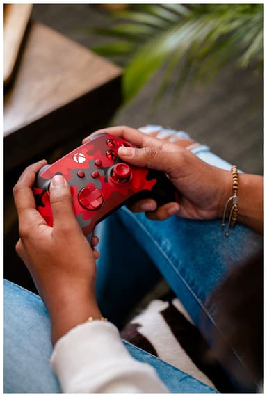 Microsoft Xbox Wireless kontroll för Xbox Series X och S (röd camo)