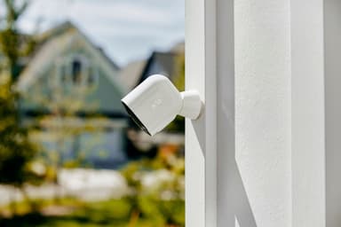 Arlo Pro 3 trådlös övervakningskamera 2K QHD  (2-pack)