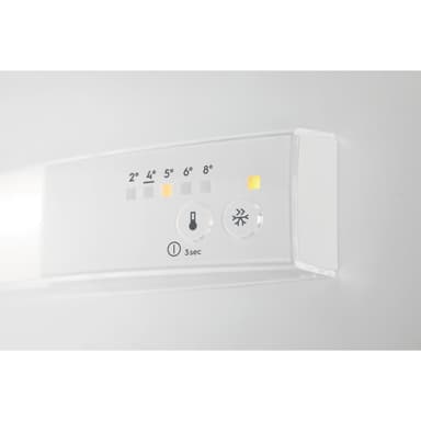 AEG Kylskåp SKB688E1AF