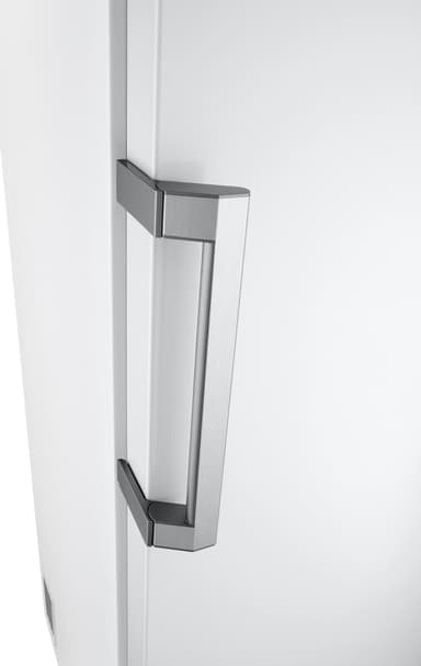 LG Kylskåp GLT71SWCSF (vit)