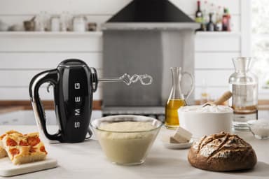Smeg 50's Style handmixer HMF01BLEU (svart)