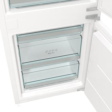 Hisense Kyl/Frys RI32F4NSYWE (integrerad)