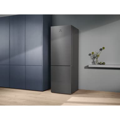 Electrolux kyl/frys LNT5ME32U0 (Rostfritt)