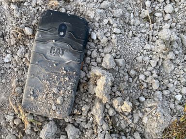 CAT S42H+ smartphone (svart)
